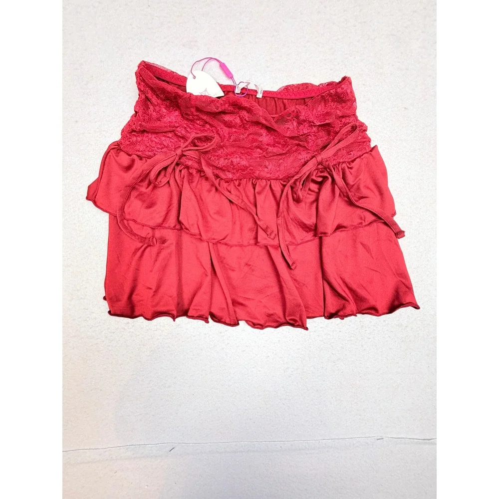 Avidlove red tiered
